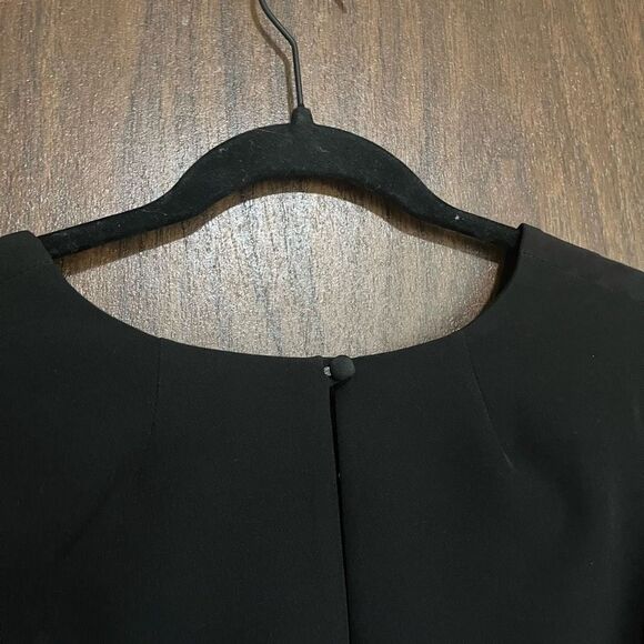 Milly Women's V-Neck Bell Sleeve Keyhole Back Fully Lined Shift Dress Black Sz 6 - Picture 9 of 11